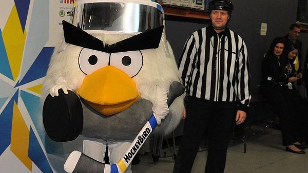 2012 IIHF World Championship - Страница 3 Angry-Birds_Hockey-Bird